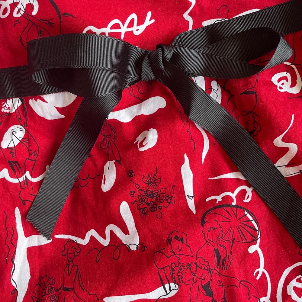 NYC Red and Black Abstract A-Line Skirt - Picture 4 of 5